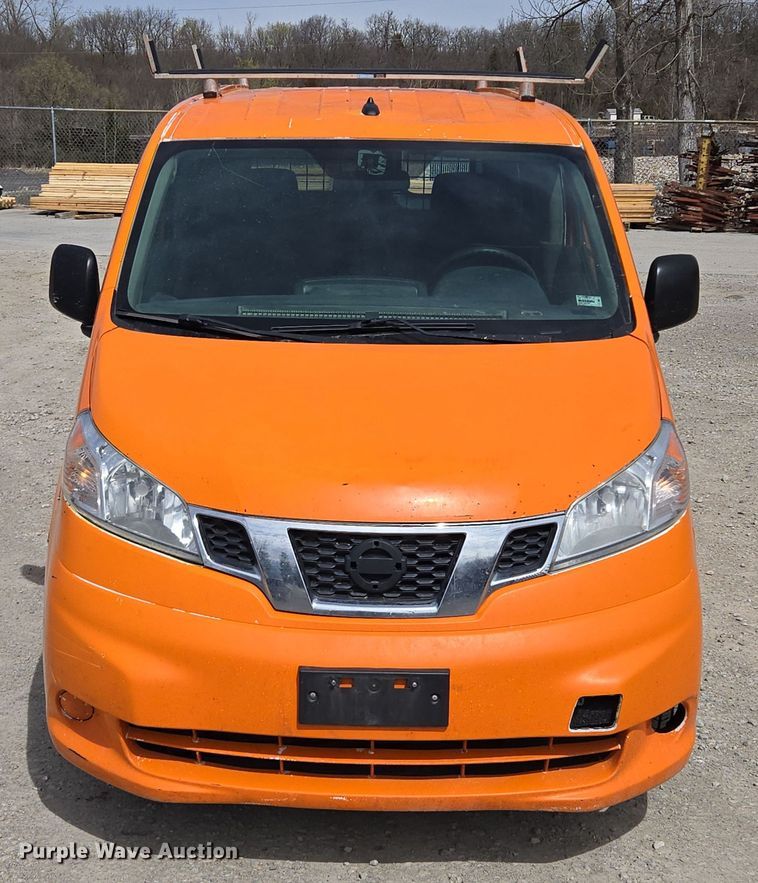 image for item EQ6914 2015 Nissan  NV200 van