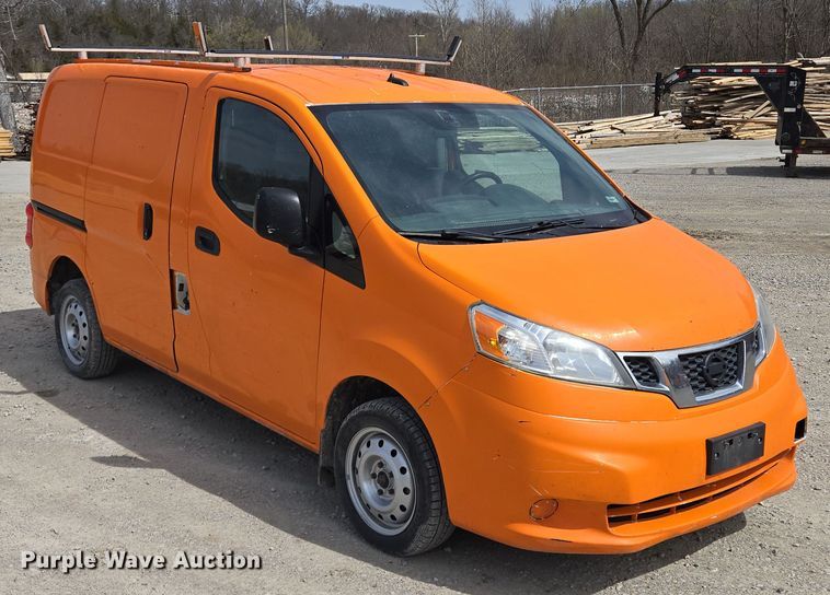 image for item EQ6914 2015 Nissan  NV200 van