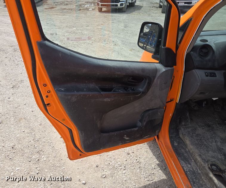 image for item EQ6914 2015 Nissan  NV200 van