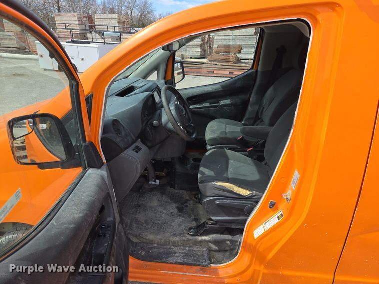 image for item EQ6914 2015 Nissan  NV200 van