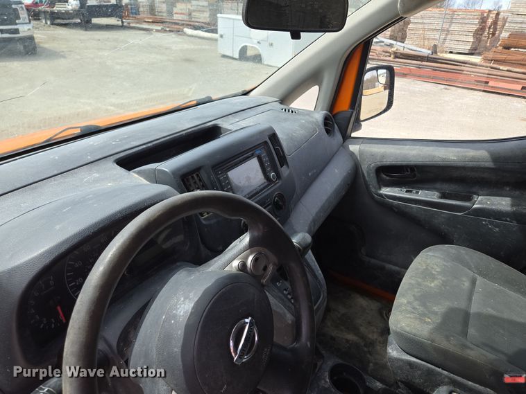 image for item EQ6914 2015 Nissan  NV200 van