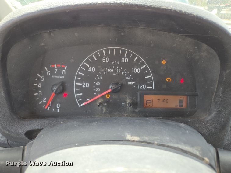 image for item EQ6914 2015 Nissan  NV200 van