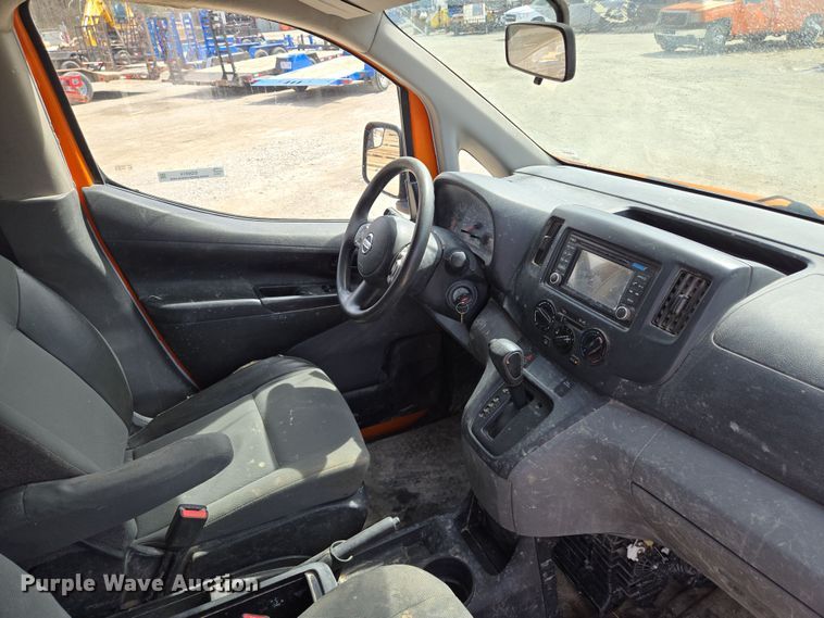 image for item EQ6914 2015 Nissan  NV200 van