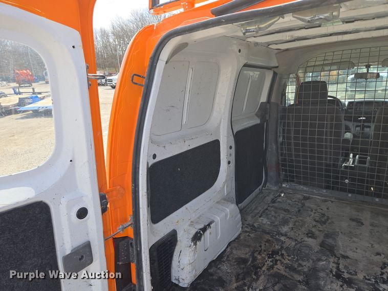 image for item EQ6914 2015 Nissan  NV200 van