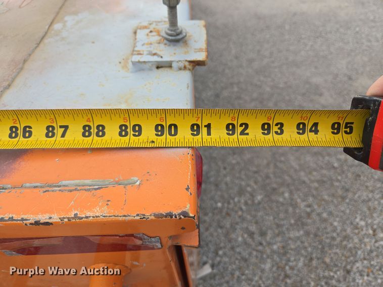 image for item EQ6915 2011 GMC  Sierra 3500HD  utility bed pickup truck