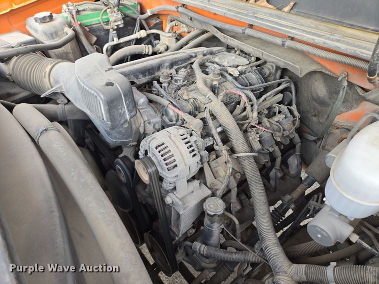 image for item EQ6915 2011 GMC  Sierra 3500HD  utility bed pickup truck