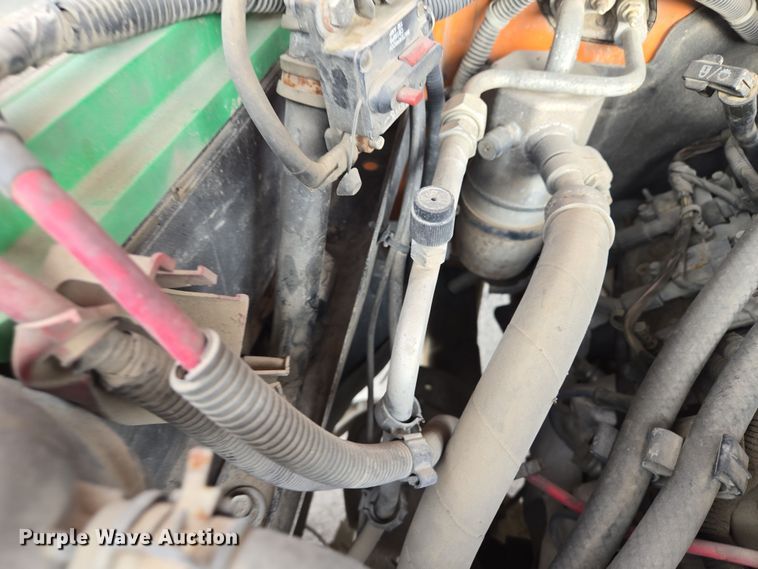 image for item EQ6915 2011 GMC  Sierra 3500HD  utility bed pickup truck