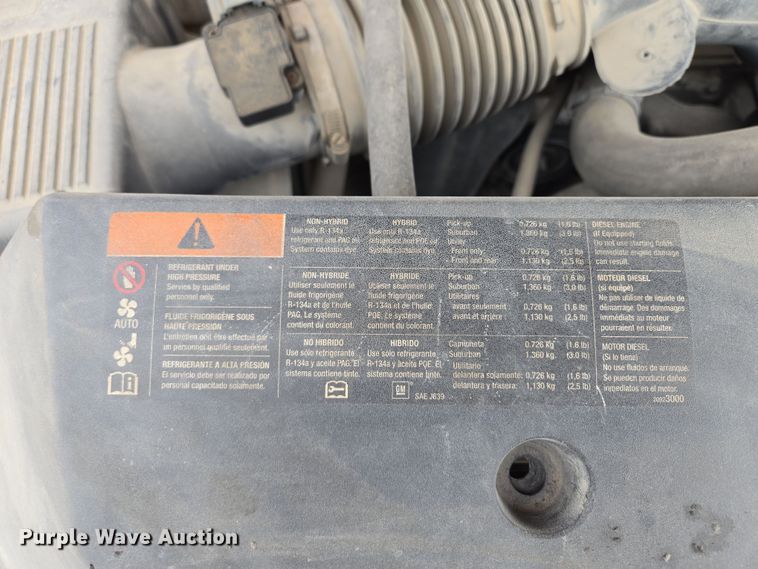 image for item EQ6915 2011 GMC  Sierra 3500HD  utility bed pickup truck