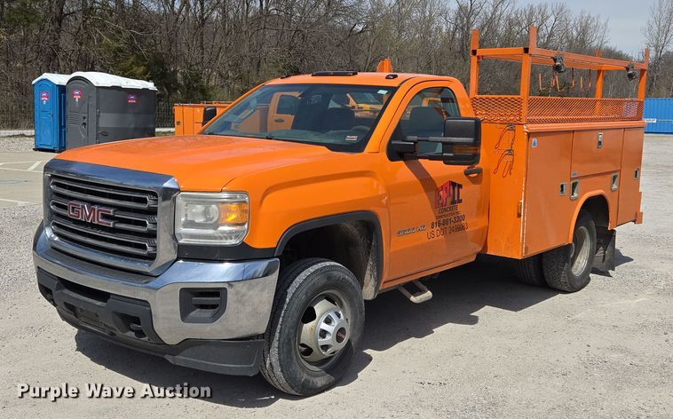 image for item EQ6917 2016 GMC Sierra 3500HD  utility bed pickup truck