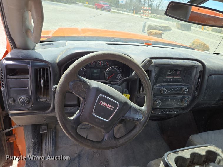 image for item EQ6917 2016 GMC Sierra 3500HD  utility bed pickup truck