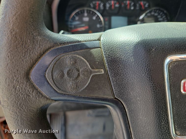 image for item EQ6917 2016 GMC Sierra 3500HD  utility bed pickup truck