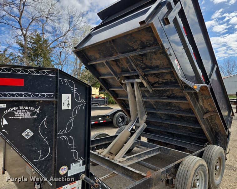 image for item EQ6937 2017 Load Trail dump trailer