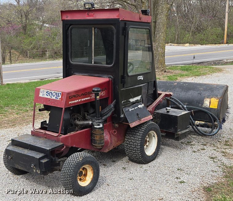 image for item EQ6942 Toro Groundsmaster 325-D lawn mower