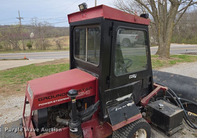 image for item EQ6942 Toro Groundsmaster 325-D lawn mower