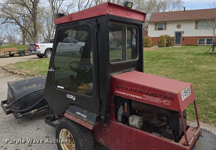 image for item EQ6942 Toro Groundsmaster 325-D lawn mower