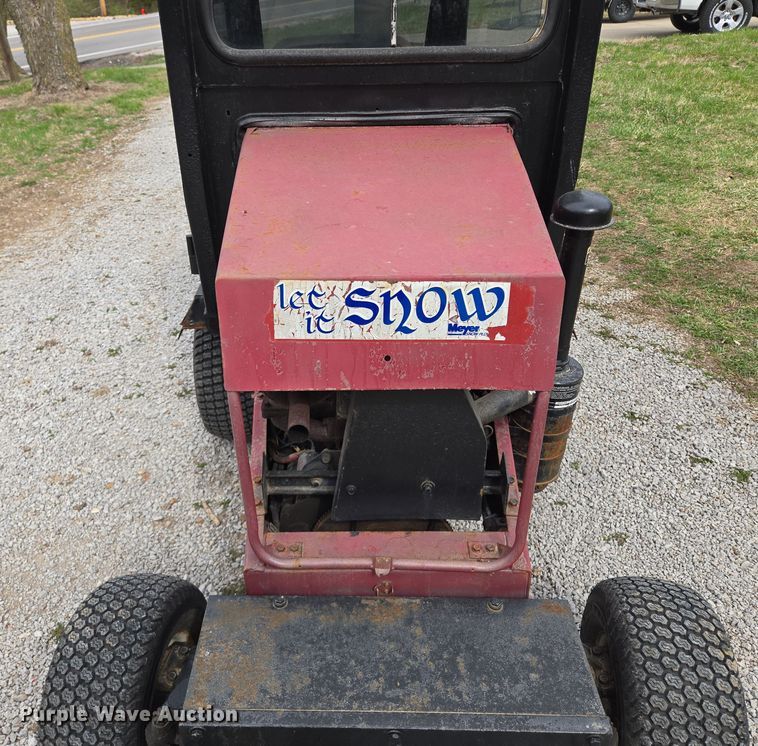 image for item EQ6942 Toro Groundsmaster 325-D lawn mower