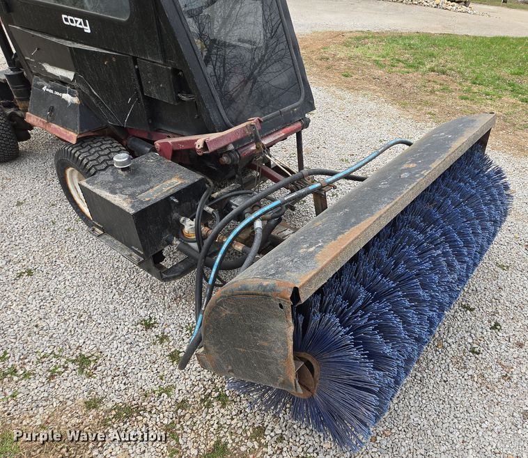 image for item EQ6942 Toro Groundsmaster 325-D lawn mower