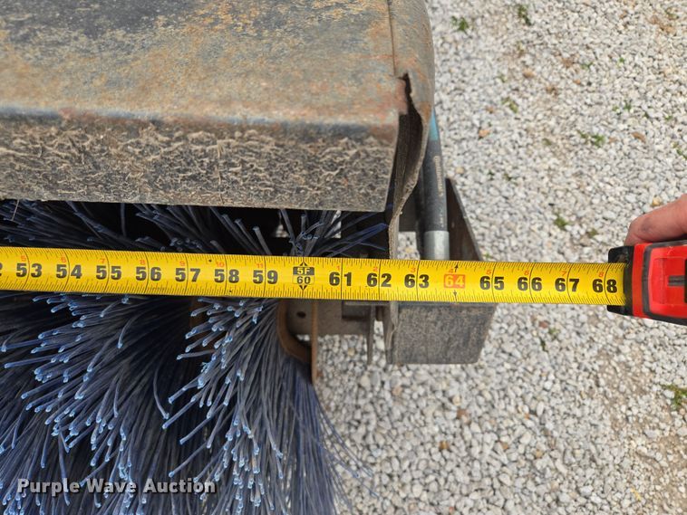 image for item EQ6942 Toro Groundsmaster 325-D lawn mower