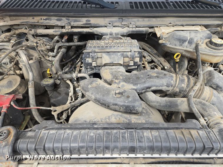 image for item EQ6945 2006 Ford F350 Super Duty flatbed pickup truck