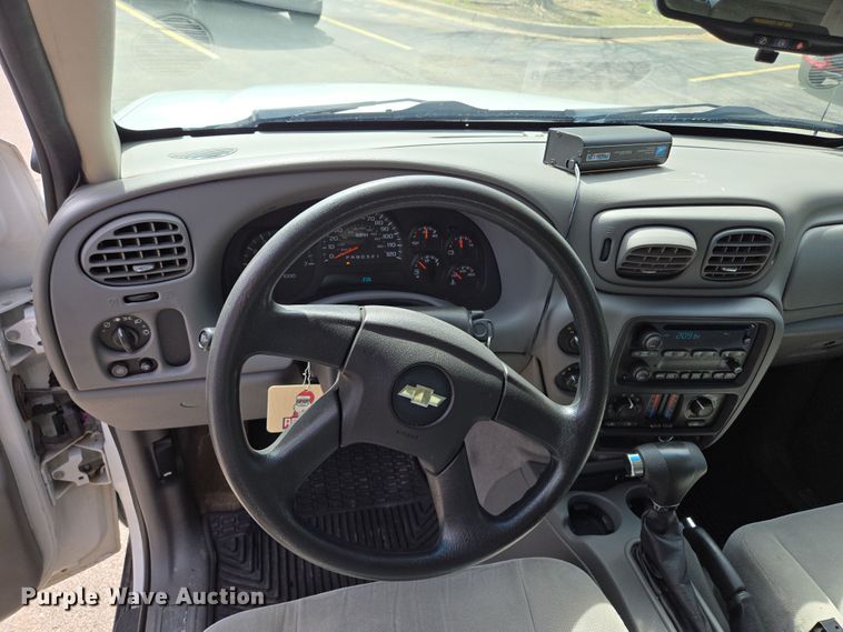 image for item EQ6970 2008 Chevrolet Trailblazer SUV