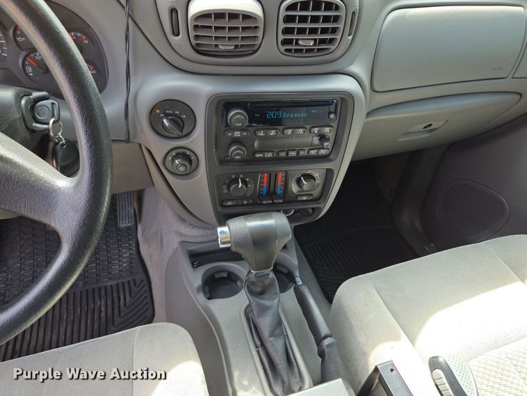 image for item EQ6970 2008 Chevrolet Trailblazer SUV