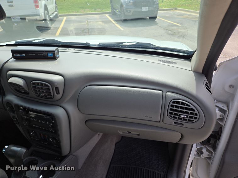 image for item EQ6970 2008 Chevrolet Trailblazer SUV