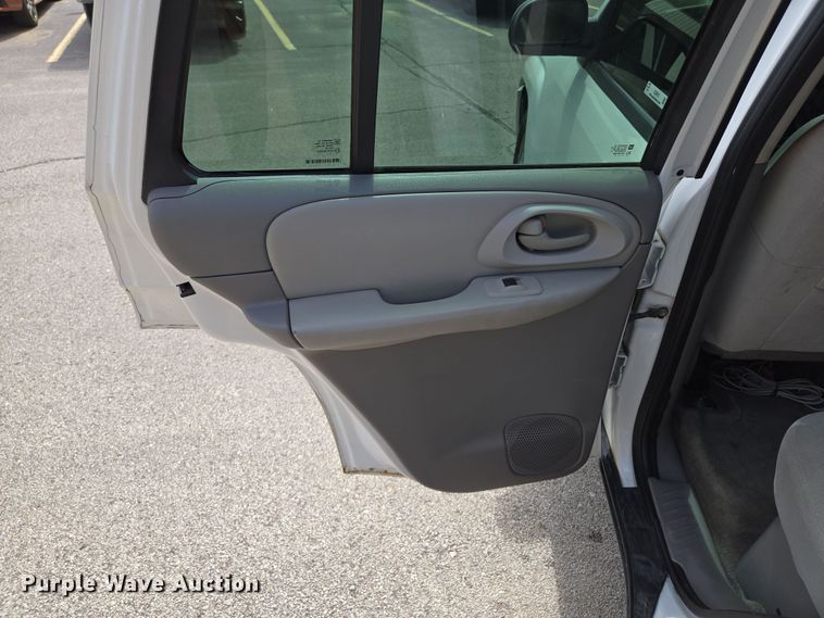 image for item EQ6970 2008 Chevrolet Trailblazer SUV