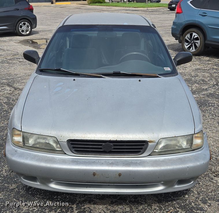 image for item EQ6987 1997 Suzuki  Esteem  