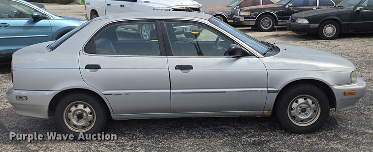 image for item EQ6987 1997 Suzuki  Esteem  
