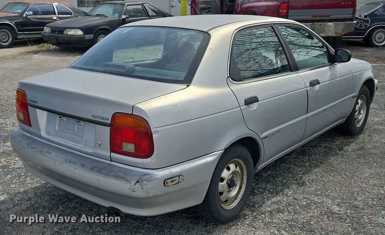 image for item EQ6987 1997 Suzuki  Esteem  