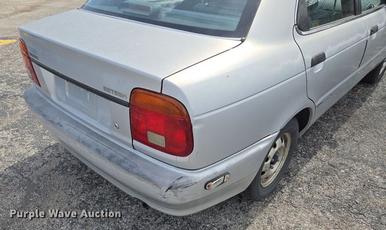 image for item EQ6987 1997 Suzuki  Esteem  