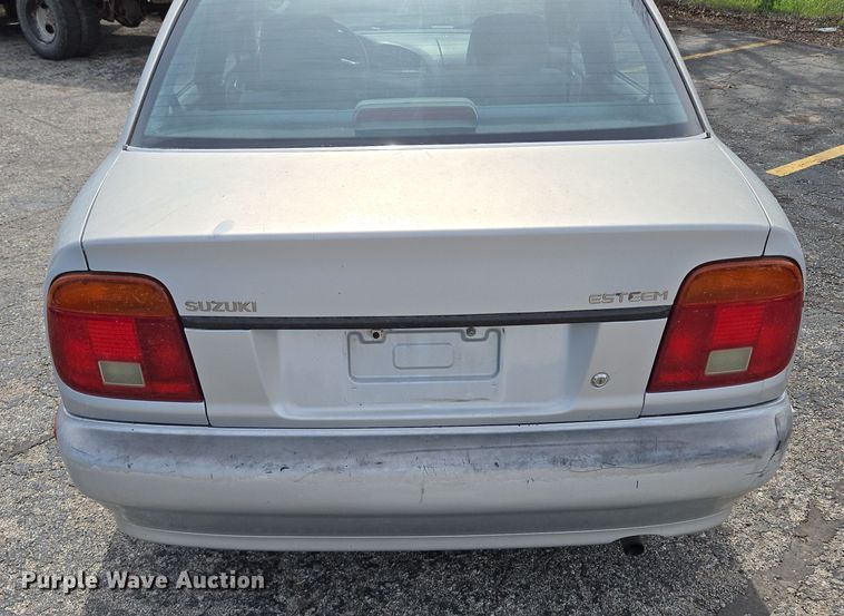 image for item EQ6987 1997 Suzuki  Esteem  