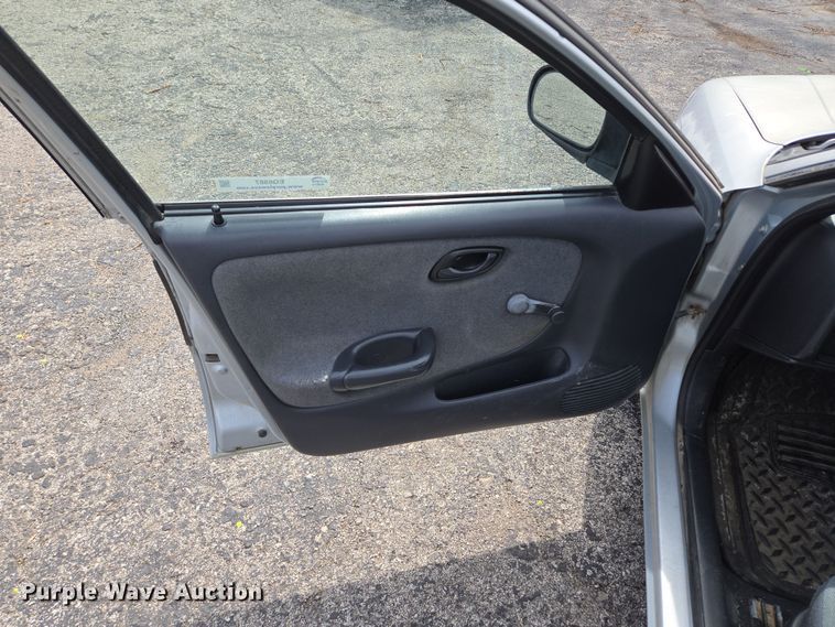 image for item EQ6987 1997 Suzuki  Esteem  