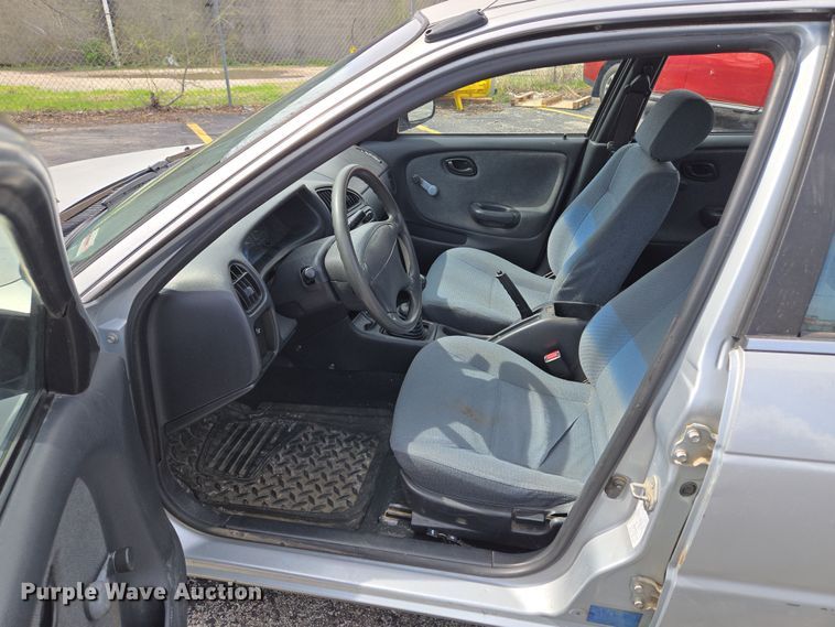 image for item EQ6987 1997 Suzuki  Esteem  