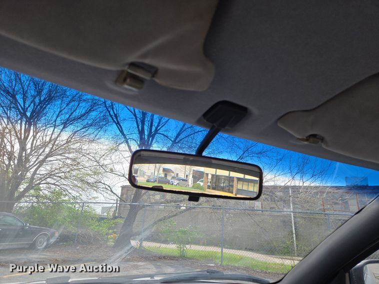 image for item EQ6987 1997 Suzuki  Esteem  