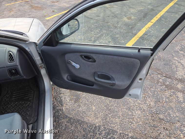 image for item EQ6987 1997 Suzuki  Esteem  