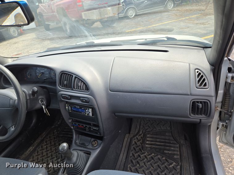 image for item EQ6987 1997 Suzuki  Esteem  