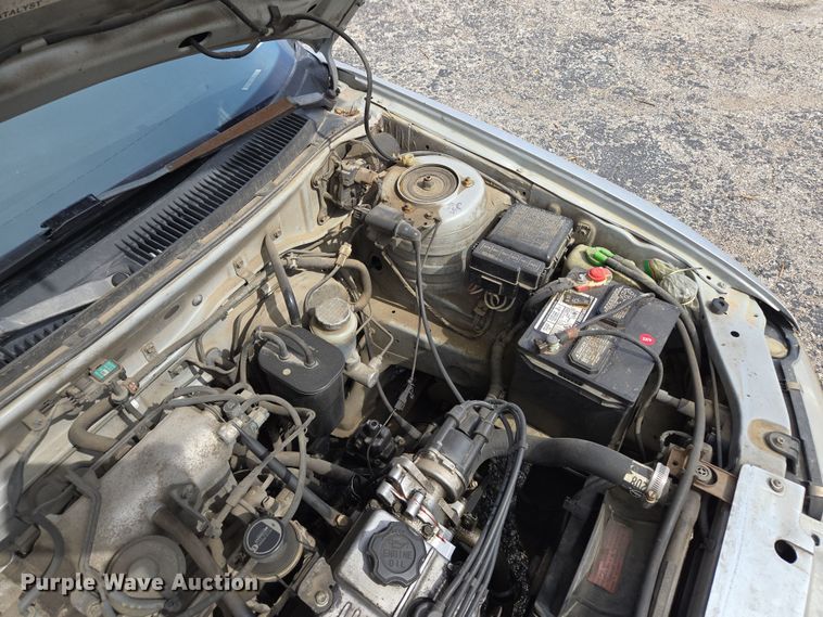 image for item EQ6987 1997 Suzuki  Esteem  