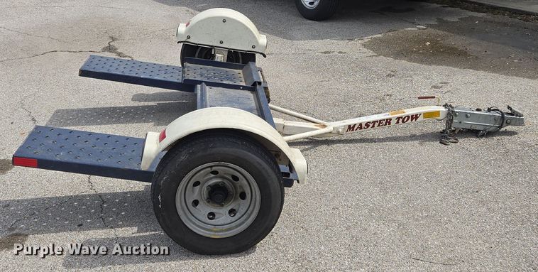 image for item EQ6988 2005 Master Tow car dolly 