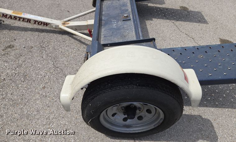 image for item EQ6988 2005 Master Tow car dolly 