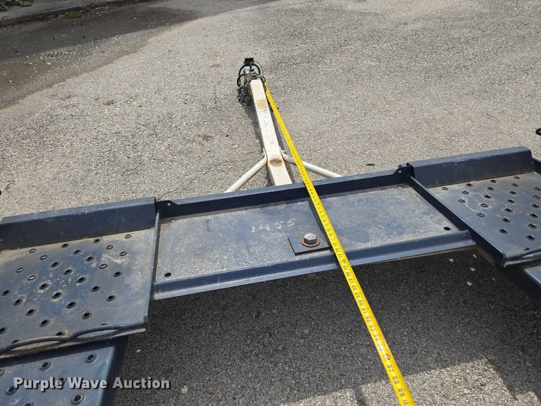 image for item EQ6988 2005 Master Tow car dolly 