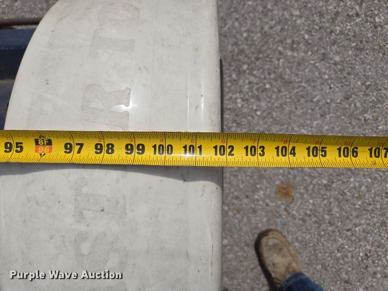 image for item EQ6988 2005 Master Tow car dolly 