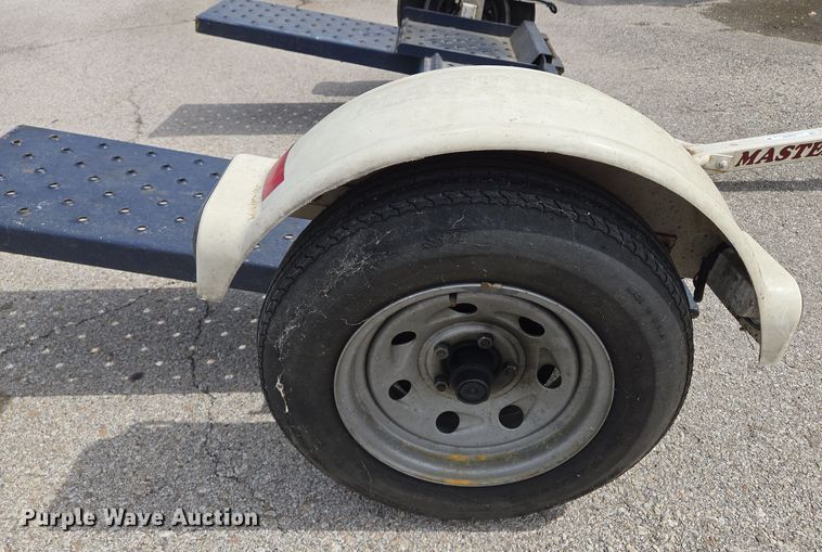 image for item EQ6988 2005 Master Tow car dolly 