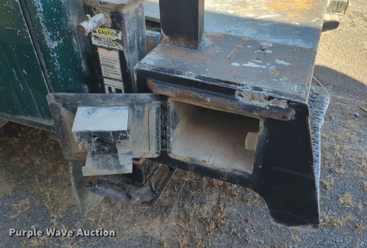 image for item ER4586 2002 Ford F650 utility / service truck