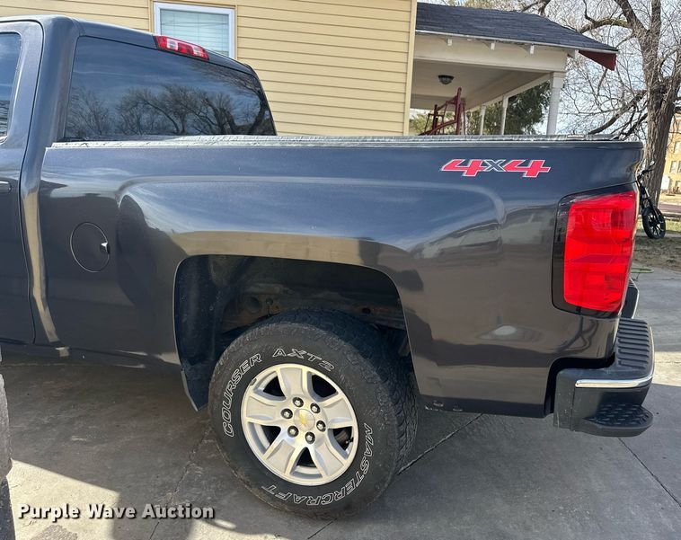 image for item ER8916 2014 Chevrolet Silverado 1500 Double Cab pickup truck