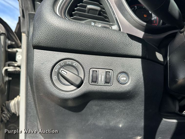 image for item ER8917 2019 Dodge Challenger 