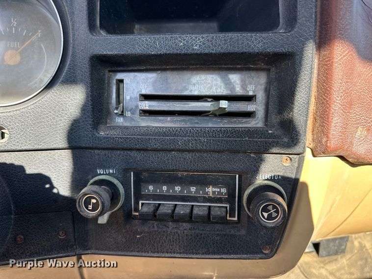 image for item ER8930 1976 Chevrolet K10 pickup truck