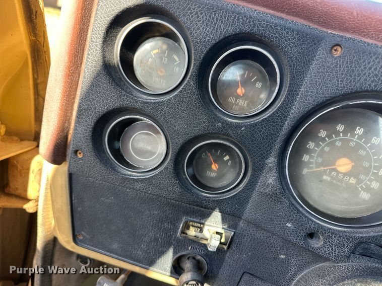 image for item ER8930 1976 Chevrolet K10 pickup truck