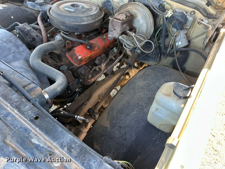 image for item ER8930 1976 Chevrolet K10 pickup truck