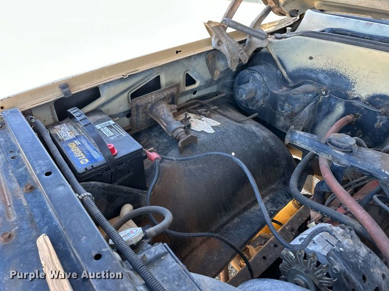 image for item ER8930 1976 Chevrolet K10 pickup truck